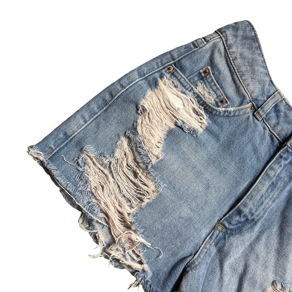 TopShop Moto Mom Distressed Denim Shorts 2 - Picture 2 of 9